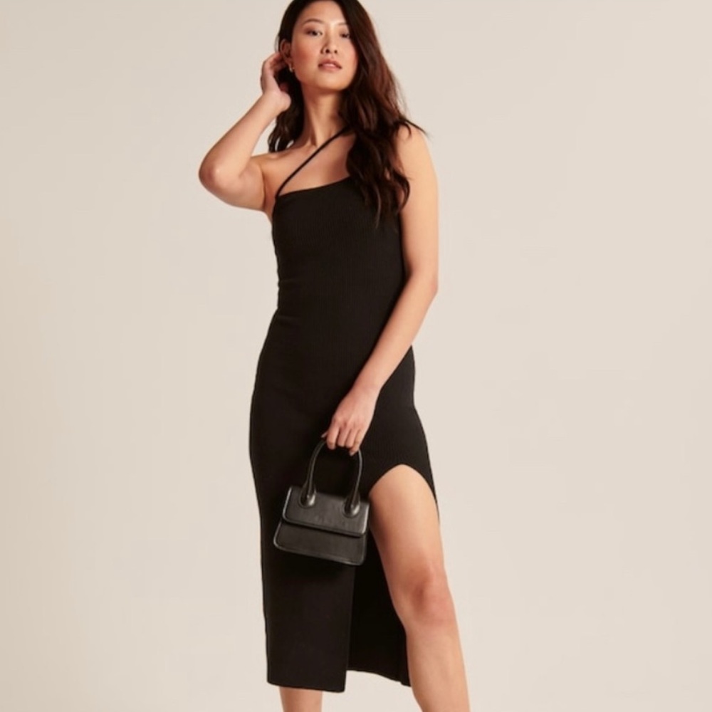 Abercrombie Asymmetrical Elevated Knit Maxi Dress